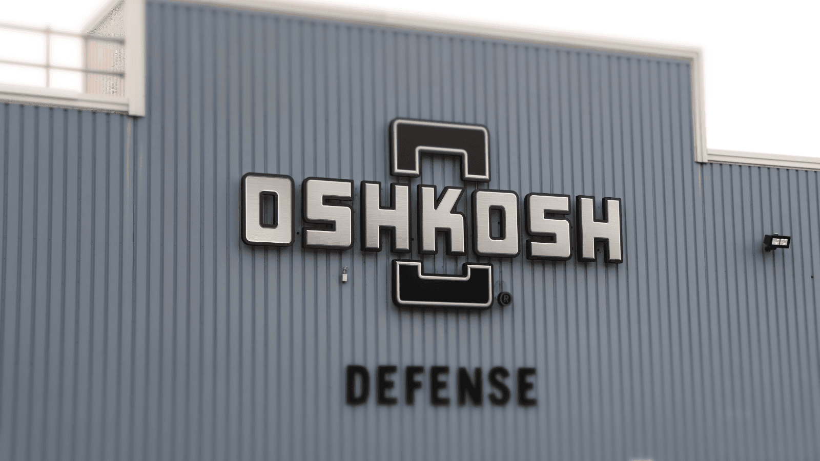 Oshkosh Defense to lay off 160 workers